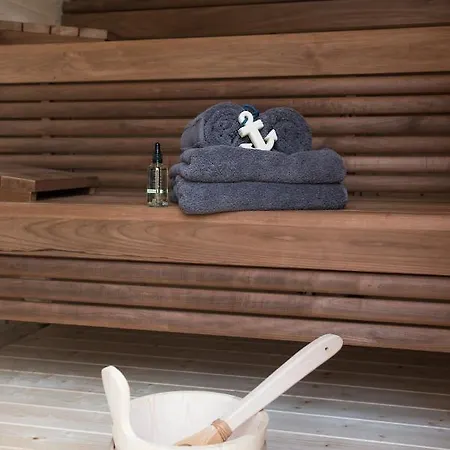 別荘 Meerhuus Mit Sauna カロリーネンジール